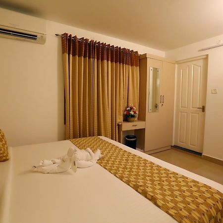 Hotel Swarna Residency Kochi المظهر الخارجي الصورة