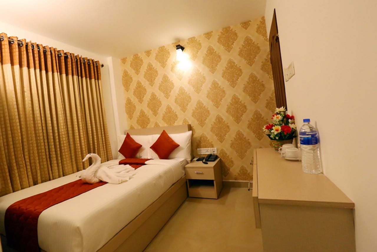 Hotel Swarna Residency Kochi المظهر الخارجي الصورة