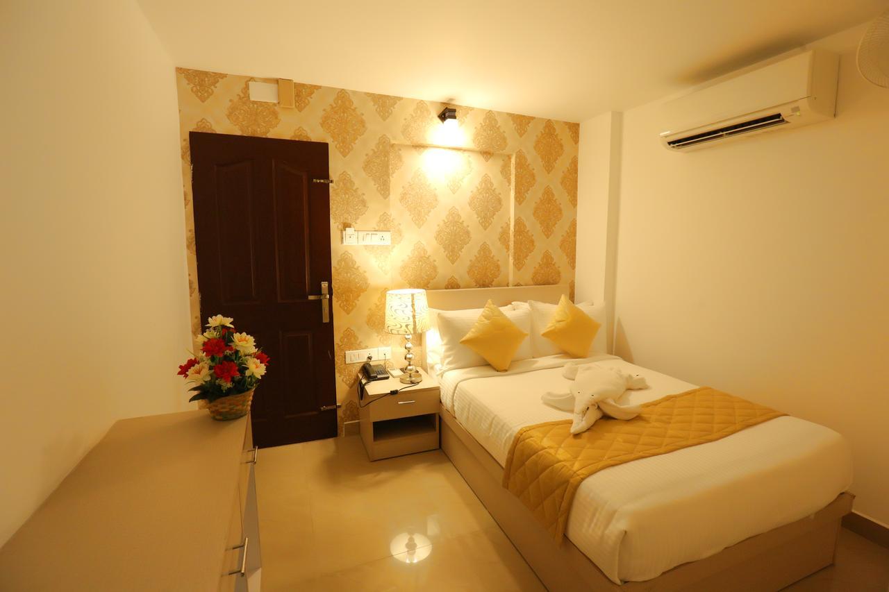 Hotel Swarna Residency Kochi المظهر الخارجي الصورة